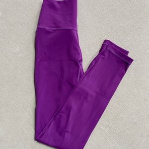 NVGTN Zinnia Signature 2.0 Leggings